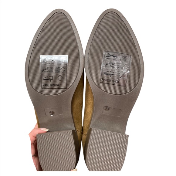 NWOT Sheln Suede Boots - Picture 5 of 5